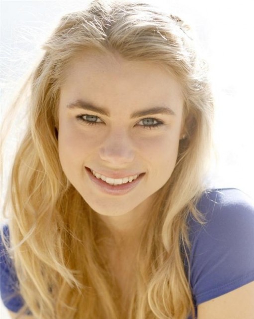 Lucy Fry Fotoğrafları 21