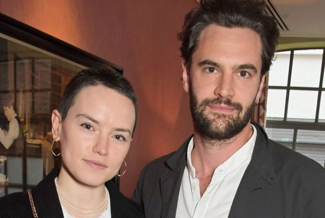 Tom Bateman Fotoğrafı