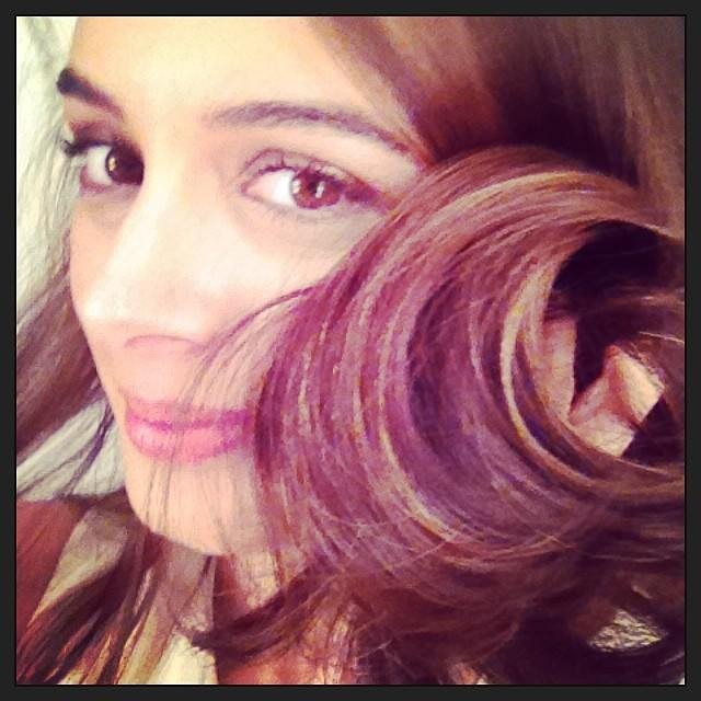 Evelyn Sharma Fotoğrafı