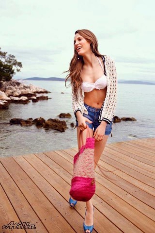 Serenay Sarıkaya Fotoğrafı