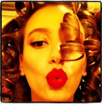 Serenay Sarıkaya Fotoğrafı