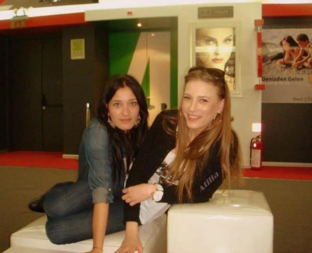 Serenay Sarıkaya Fotoğrafı