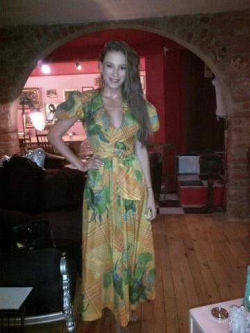 Serenay Sarıkaya Fotoğrafı