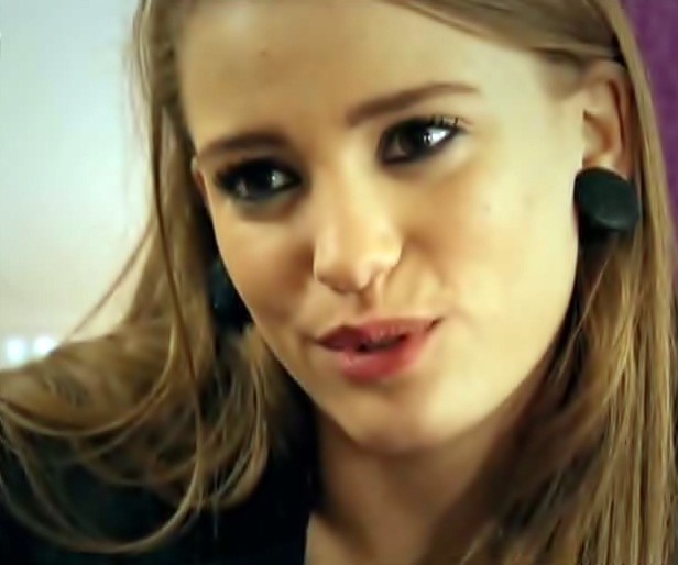 Serenay Sarıkaya Fotoğrafı