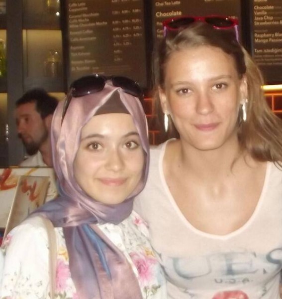 Serenay Sarıkaya Fotoğrafı