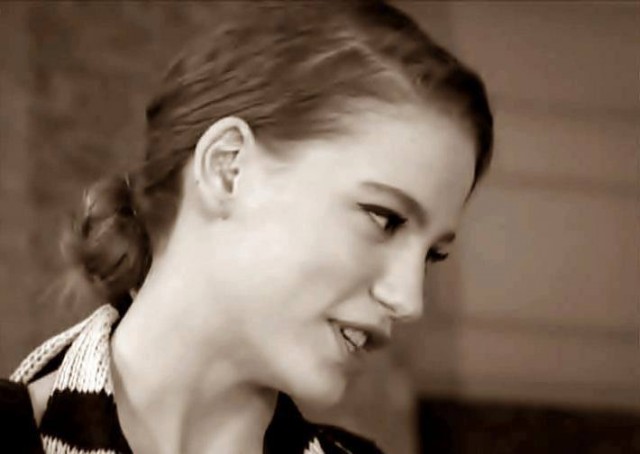 Serenay Sarıkaya Fotoğrafı