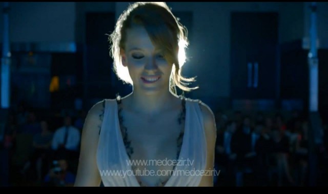 Serenay Sarıkaya Fotoğrafı