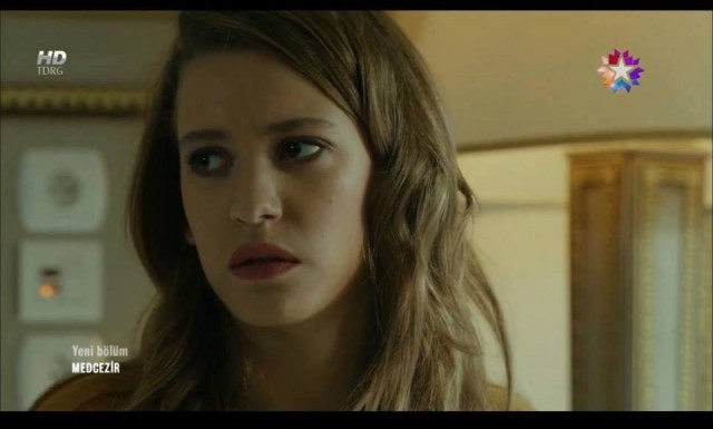 Serenay Sarıkaya Fotoğrafı