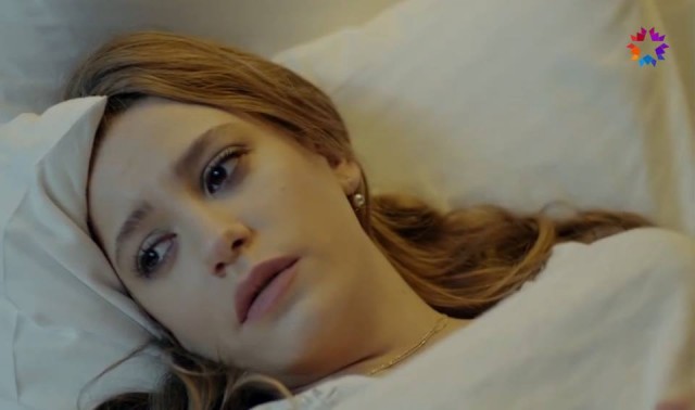 Serenay Sarıkaya Fotoğrafları 881