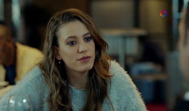 Serenay Sarıkaya Fotoğrafı
