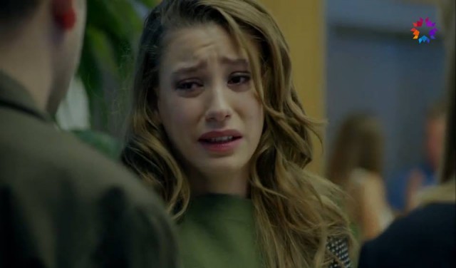 Serenay Sarıkaya Fotoğrafı