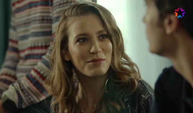 Serenay Sarıkaya Fotoğrafı