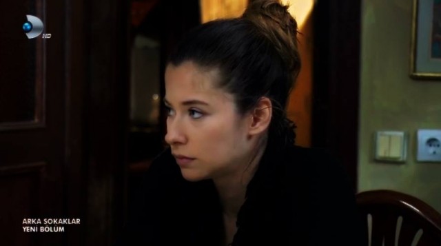 İpek Yaylacıoğlu Fotoğrafı