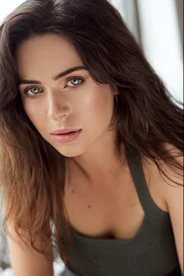 Holly Deveaux Fotoğrafı
