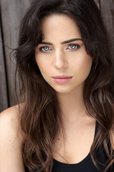 Holly Deveaux Fotoğrafı