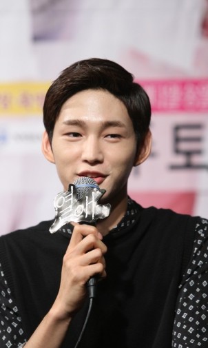 Lee Won-geun Fotoğrafları 2