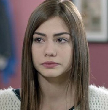 Demet Özdemir Fotoğrafı