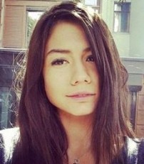 Demet Özdemir Fotoğrafı