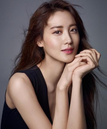 Claudia Kim Fotoğrafları 31