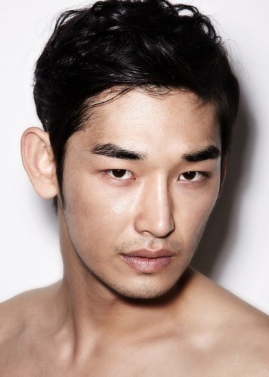 Kang Shin-hyo Fotoğrafı