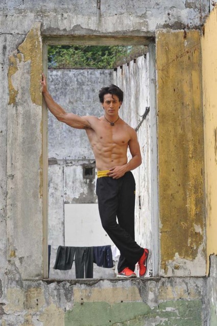 Tiger Shroff Fotoğrafları 26