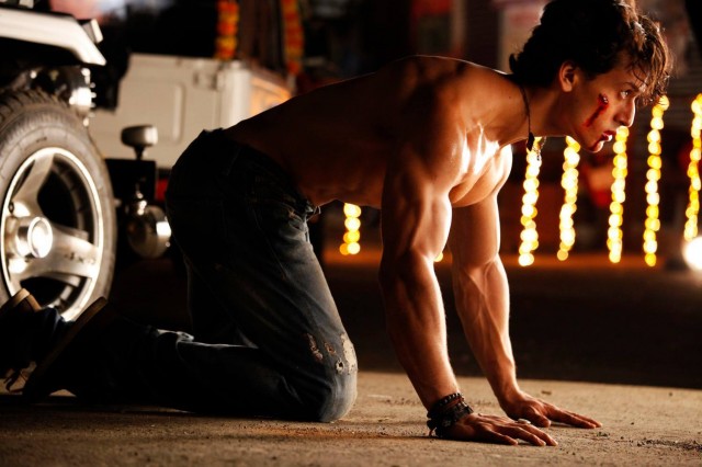 Tiger Shroff Fotoğrafları 59