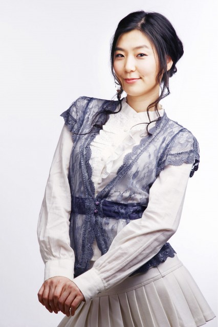 Choo Min-Young fotoğrafı
