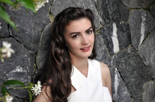 Burcu Özberk Fotoğrafları 5