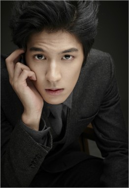 Baek Seung-Heon Fotoğrafları 2