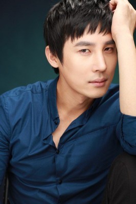 Joo Hee-Joong Fotoğrafı