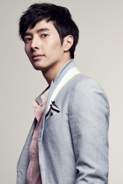 Ji Hoo Fotoğrafı