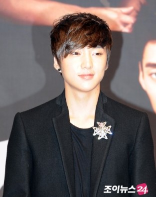 Kang Seung-yoon Fotoğrafları 1