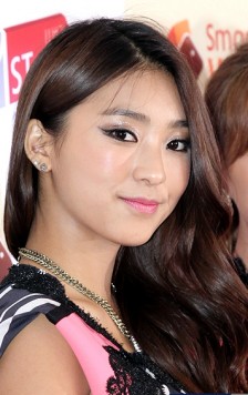Yoon Bora Fotoğrafı