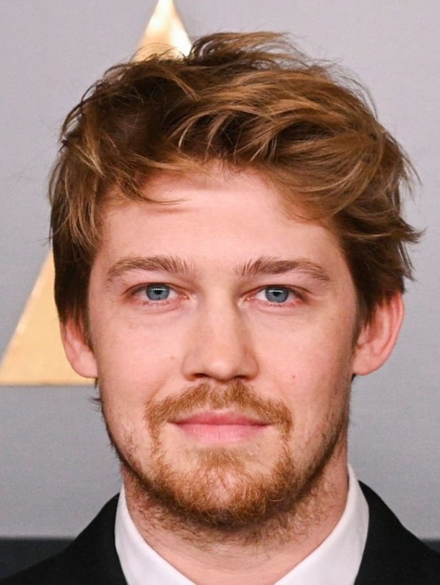 Joe Alwyn Fotoğrafı