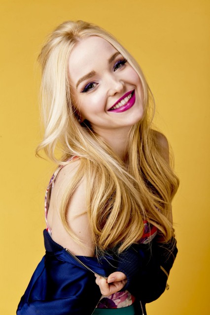 Dove Cameron Fotoğrafları 100