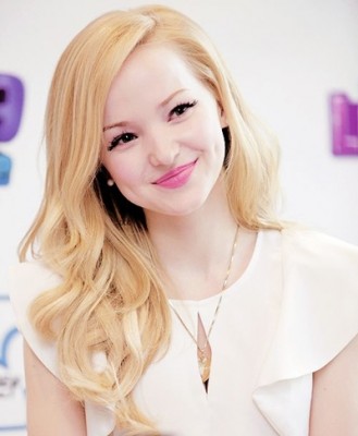 Dove Cameron Fotoğrafları 142