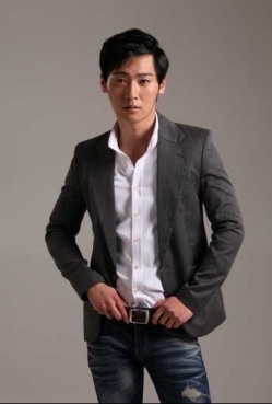 Son Woo-hyeok Fotoğrafı
