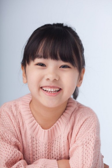 Yoon Ji-min (i) Fotoğrafı