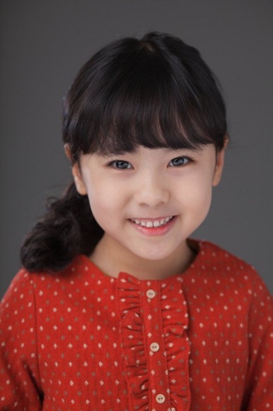 Yoon Ji-min (i) Fotoğrafları 4