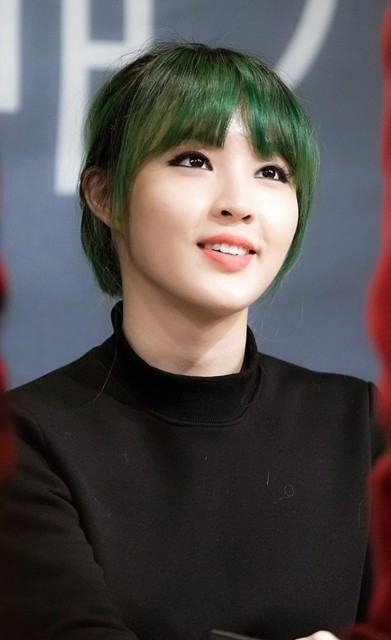 Jeon Ji-yoon fotoğrafı