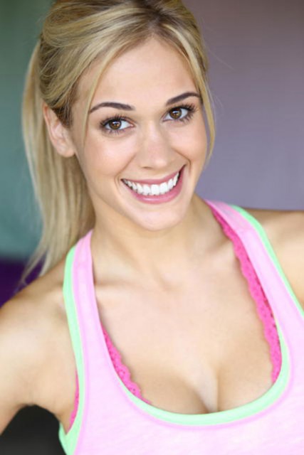 Lauren Compton Fotoğrafı