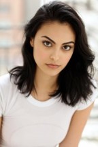 Camila Mendes Fotoğrafları 1