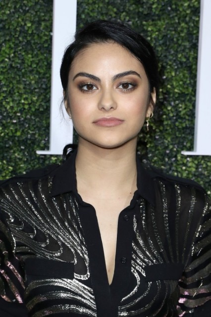 Camila Mendes Fotoğrafları 8