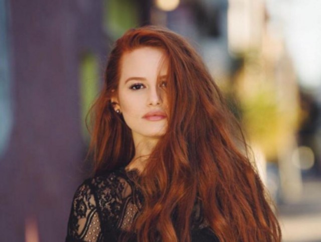 Madelaine  Petsch Fotoğrafı