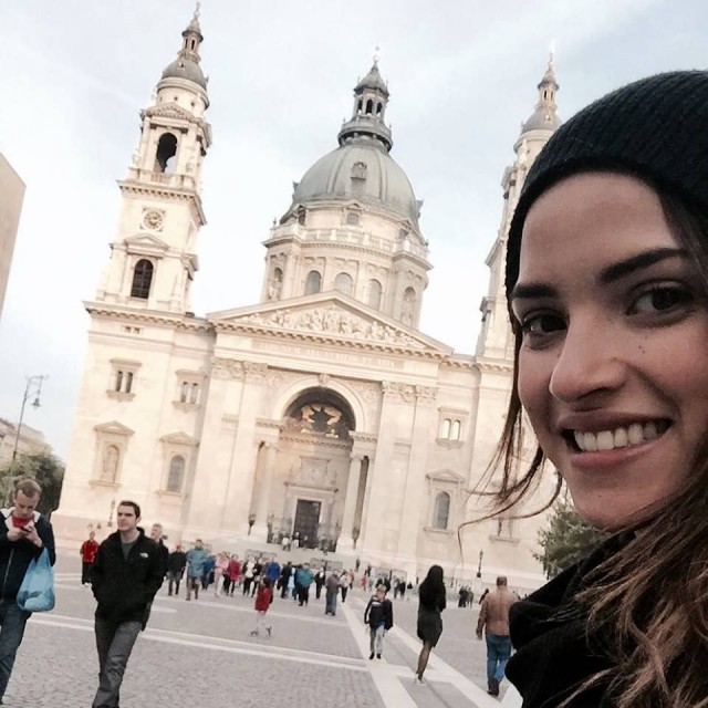 Adria Arjona Fotoğrafı