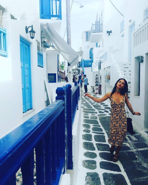 Adria Arjona Fotoğrafı