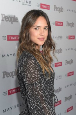 Adria Arjona Fotoğrafı
