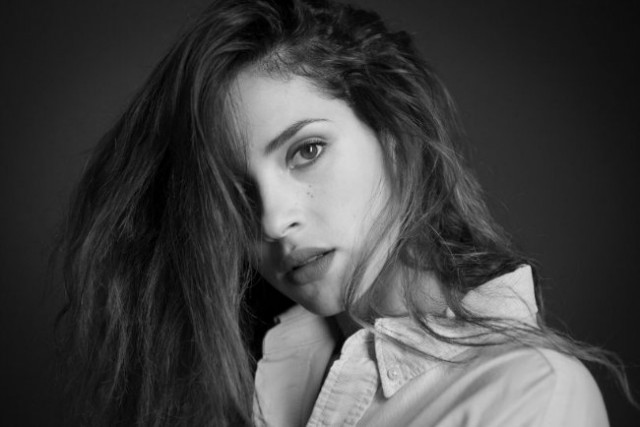 Adria Arjona Fotoğrafı