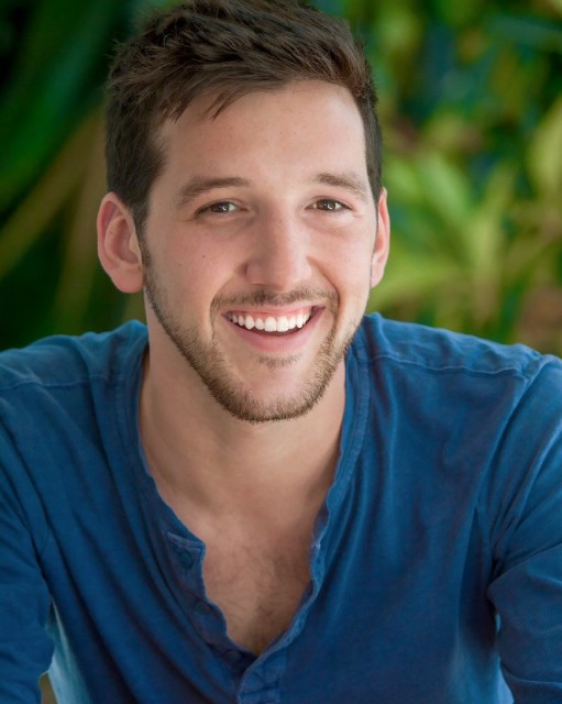 Adam  Walton fotoğrafı