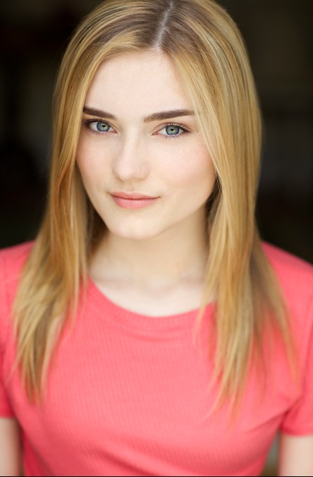 Meg Donnelly Fotoğrafları 6